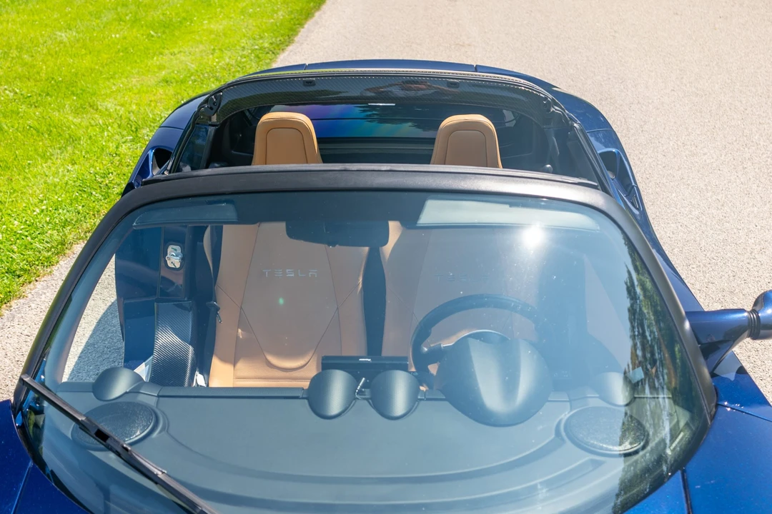2010 Tesla Roadster - Image 15 of 31