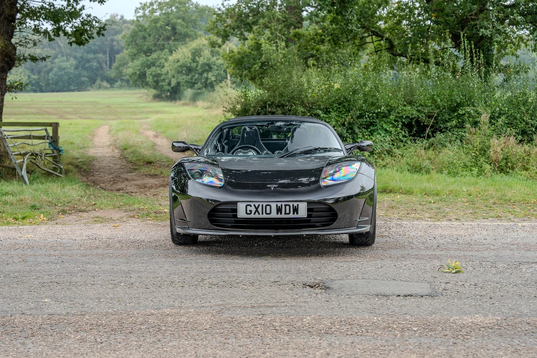 2010 Tesla Roadster - Image 2 of 31