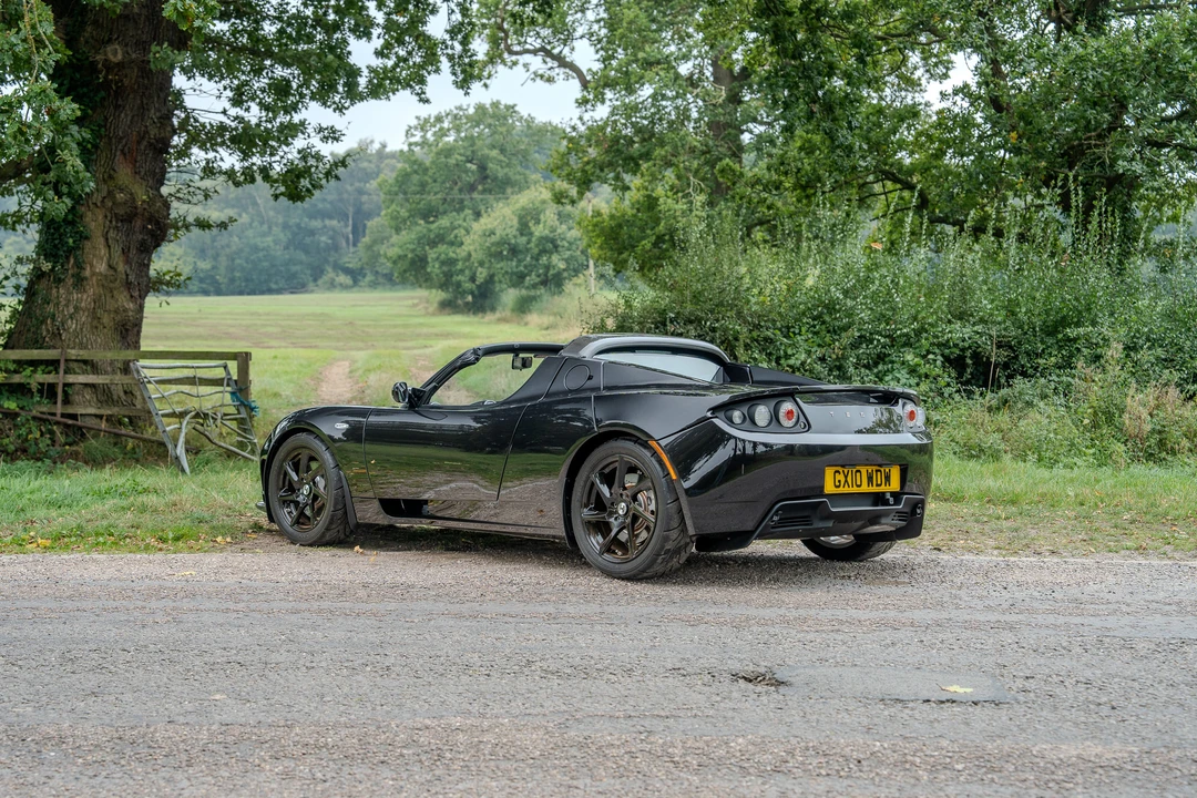 2010 Tesla Roadster - Image 7 of 31