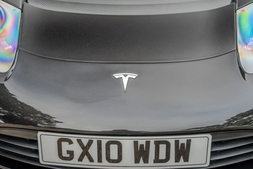 2010 Tesla Roadster - Image 20 of 31