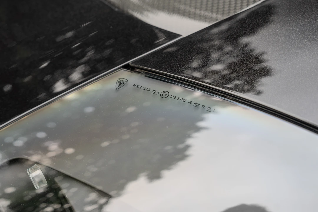 2010 Tesla Roadster - Image 21 of 31