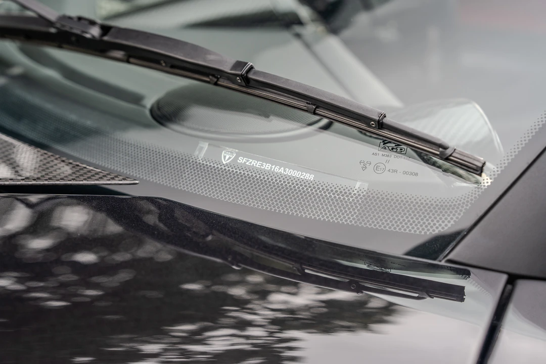 2010 Tesla Roadster - Image 22 of 31