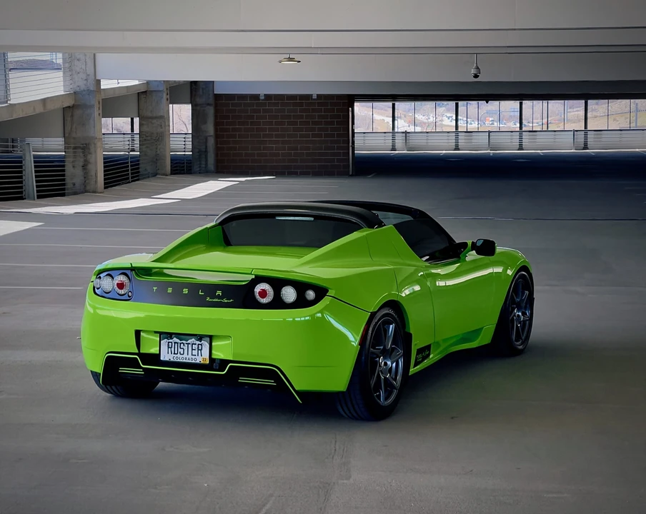 2010 Tesla Roadster - Image 22 of 31