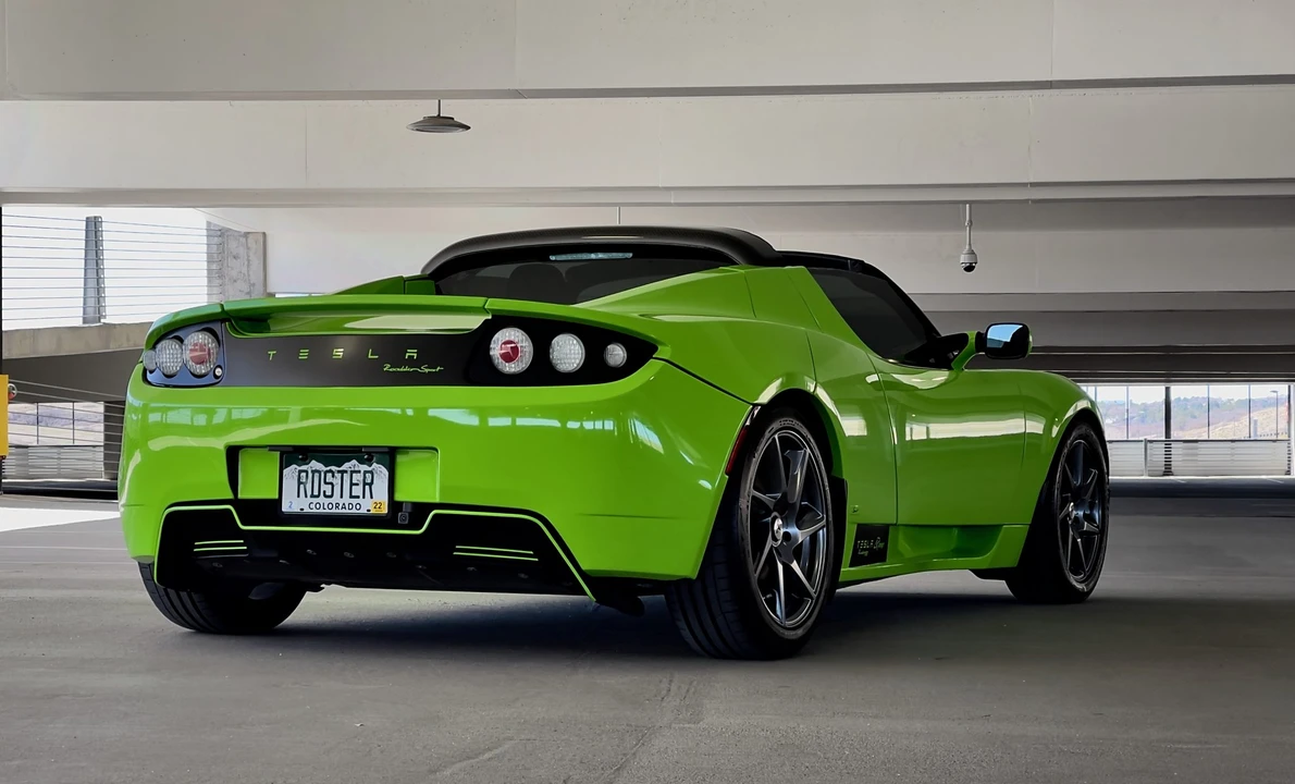 2010 Tesla Roadster - Image 24 of 31