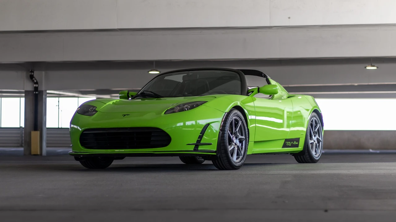 2010 Tesla Roadster - Image 9 of 31
