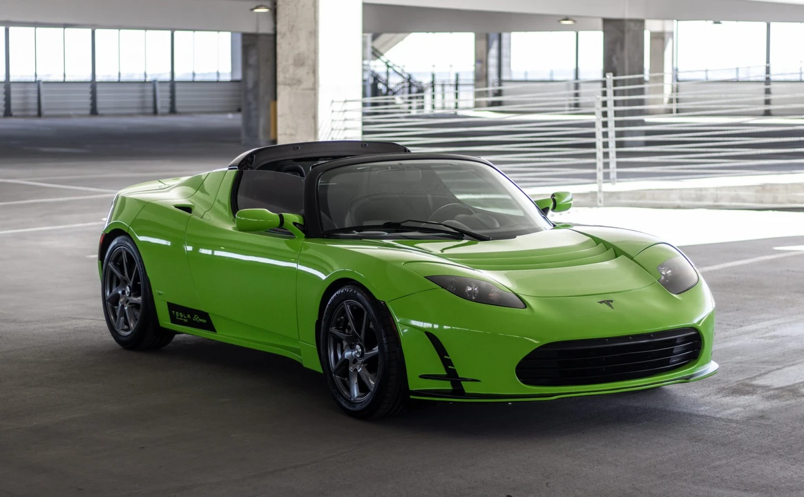 2010 Tesla Roadster - Image 2 of 31