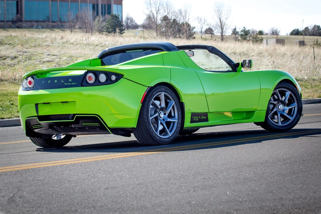 2010 Tesla Roadster - Image 26 of 31