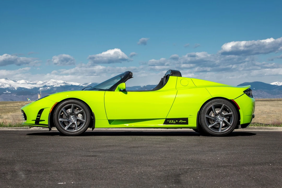 2010 Tesla Roadster - Image 13 of 31