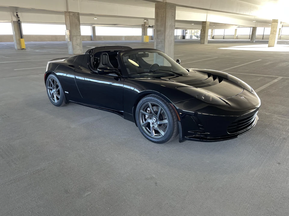 2010 Tesla Roadster - Image 29 of 31