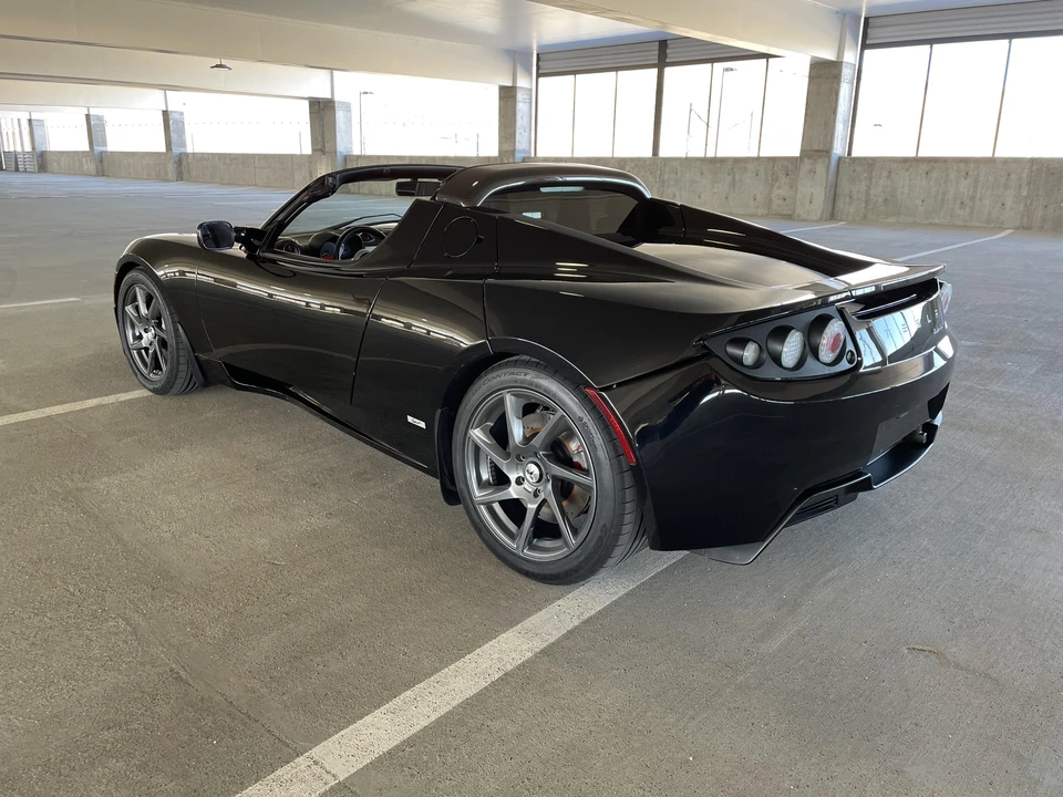 2010 Tesla Roadster - Image 22 of 31