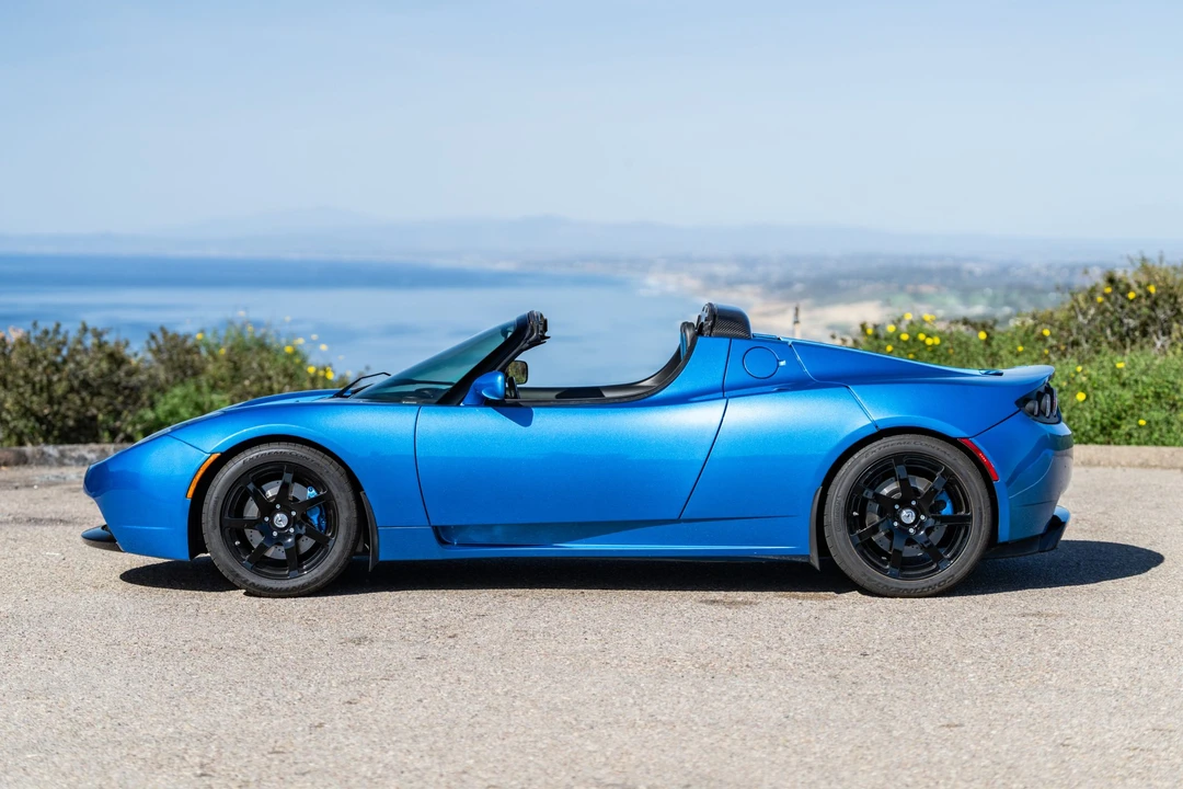 2010 Tesla Roadster - Image 3 of 31
