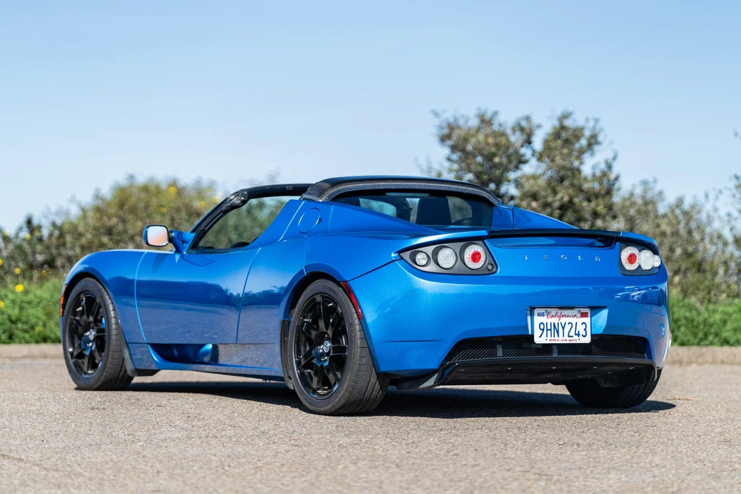 2010 Tesla Roadster - Image 4 of 31
