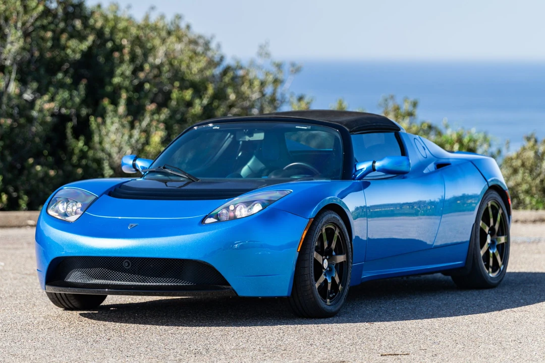 2010 Tesla Roadster - Image 9 of 31