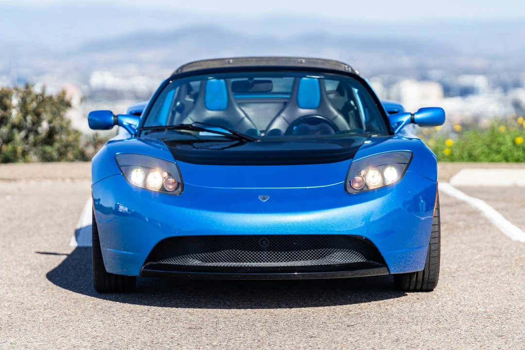 2010 Tesla Roadster - Image 16 of 31