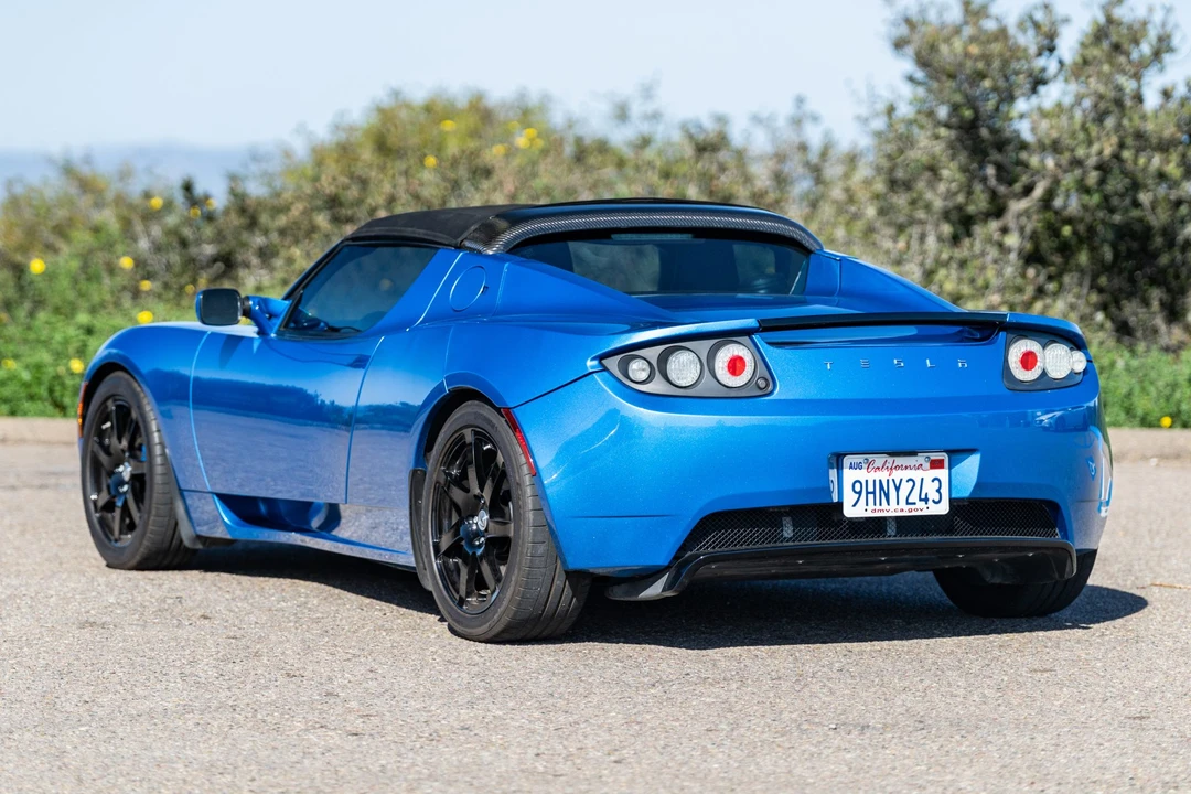 2010 Tesla Roadster - Image 11 of 31
