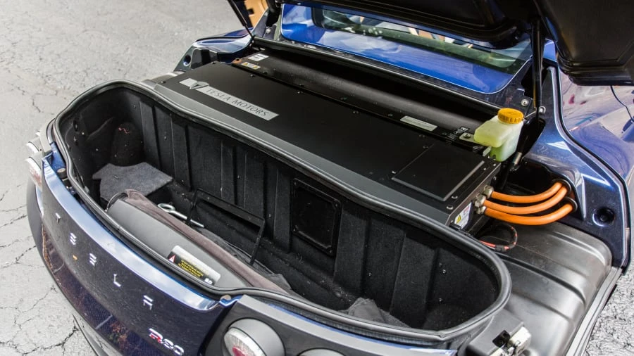 2010 Tesla Roadster - Image 7 of 12