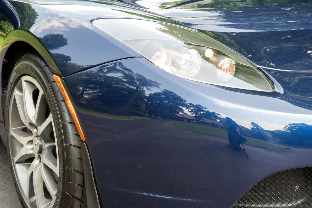 2010 Tesla Roadster - Image 18 of 31