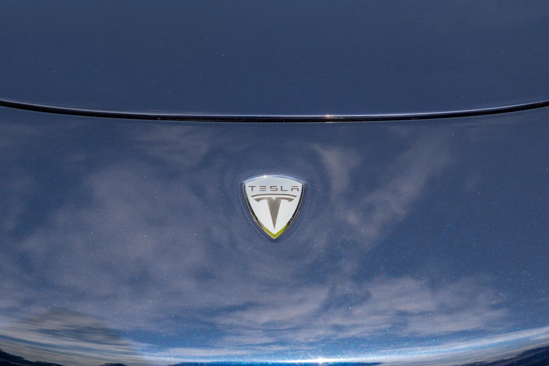 2010 Tesla Roadster - Image 19 of 31
