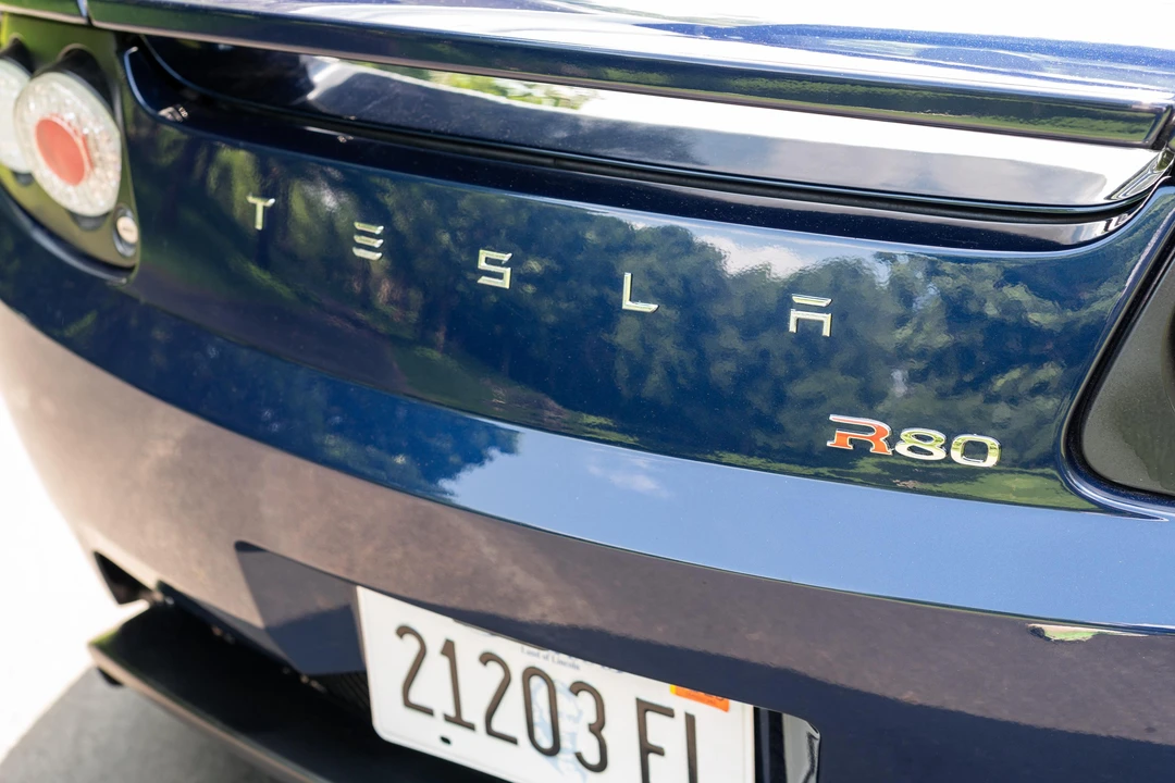2010 Tesla Roadster - Image 28 of 31