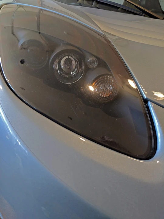2010 Tesla Roadster - Image 12 of 31