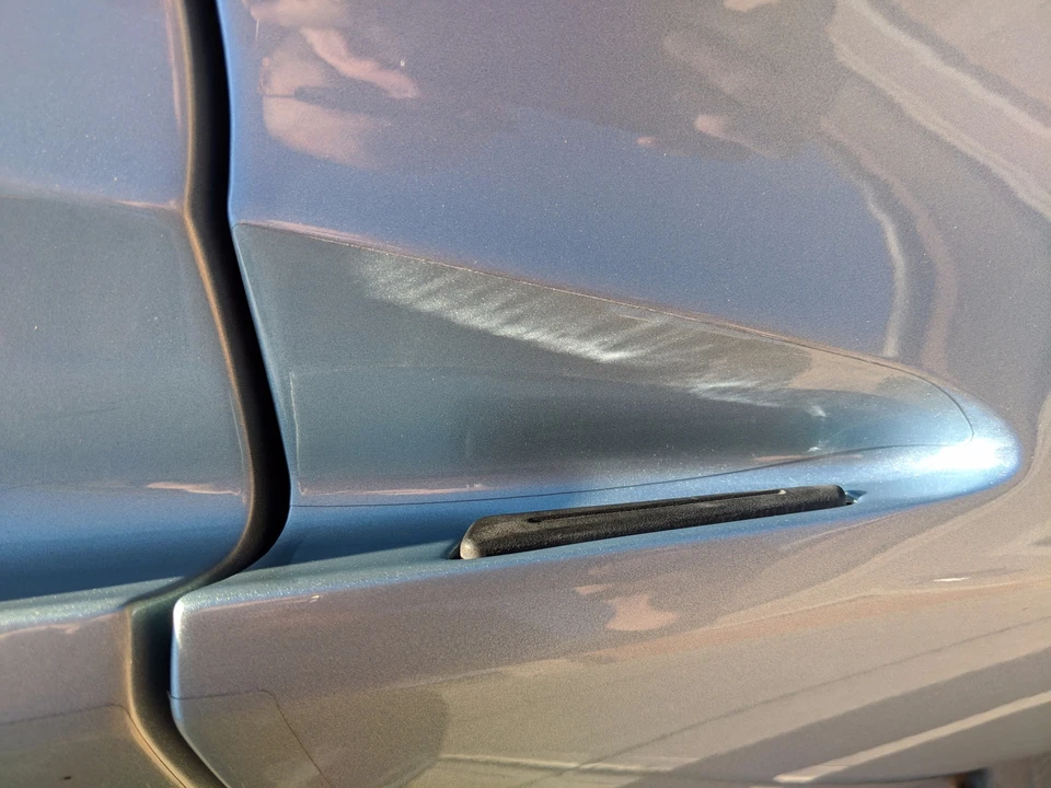 2010 Tesla Roadster - Image 16 of 31