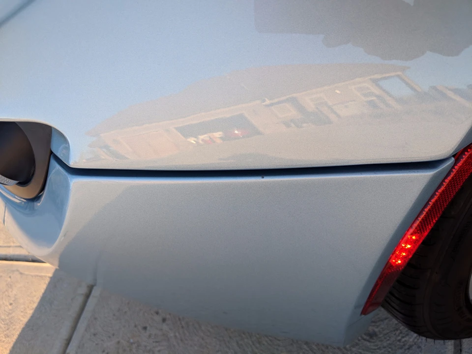 2010 Tesla Roadster - Image 18 of 31