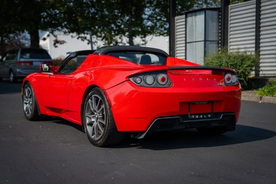 2010 Tesla Roadster - Image 8 of 20