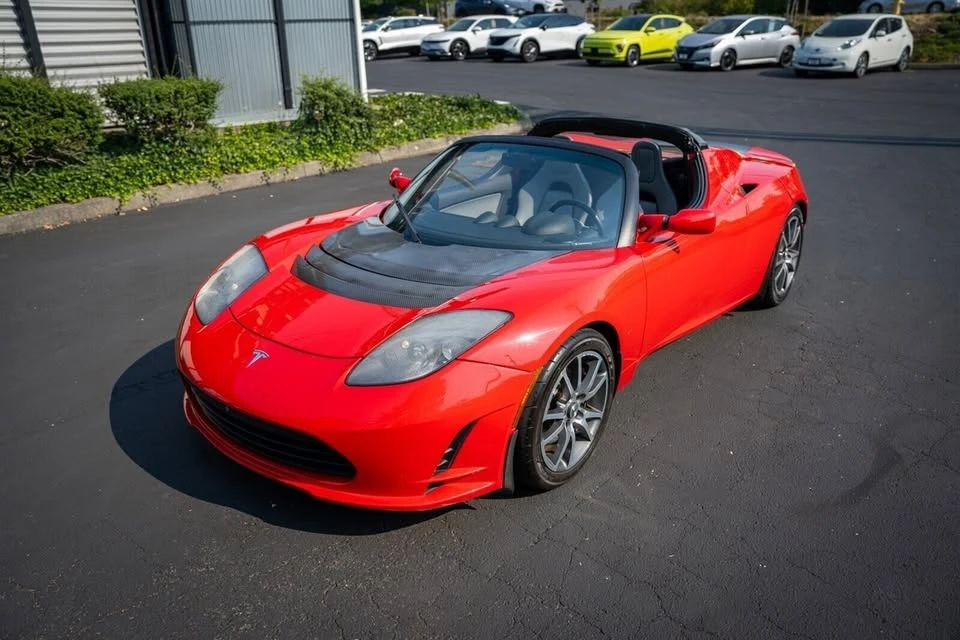 2010 Tesla Roadster - Image 2 of 20