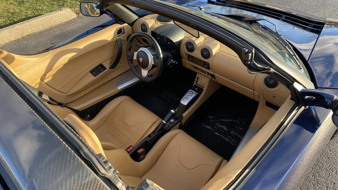 2010 Tesla Roadster - Image 8 of 17