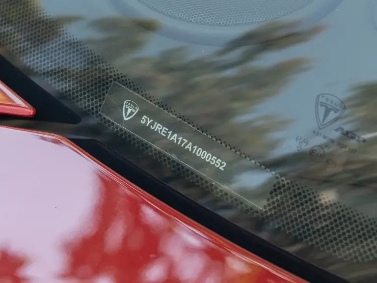 2010 Tesla Roadster - Image 29 of 31