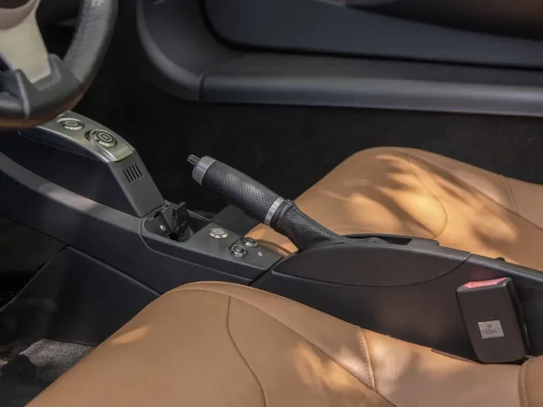 2010 Tesla Roadster - Image 16 of 31