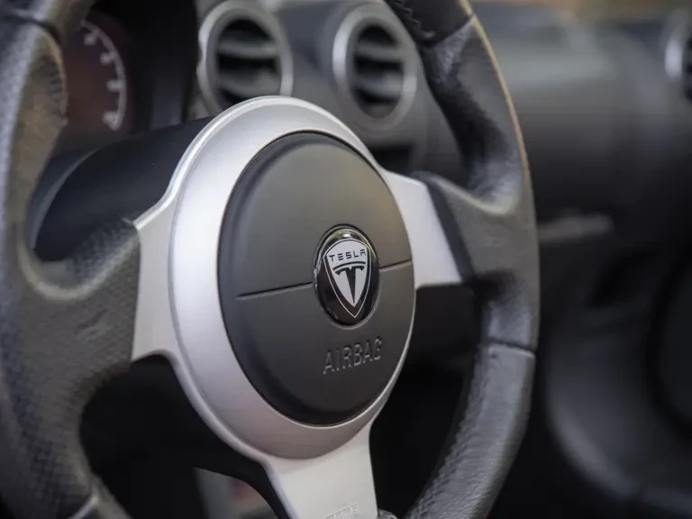 2010 Tesla Roadster - Image 11 of 31