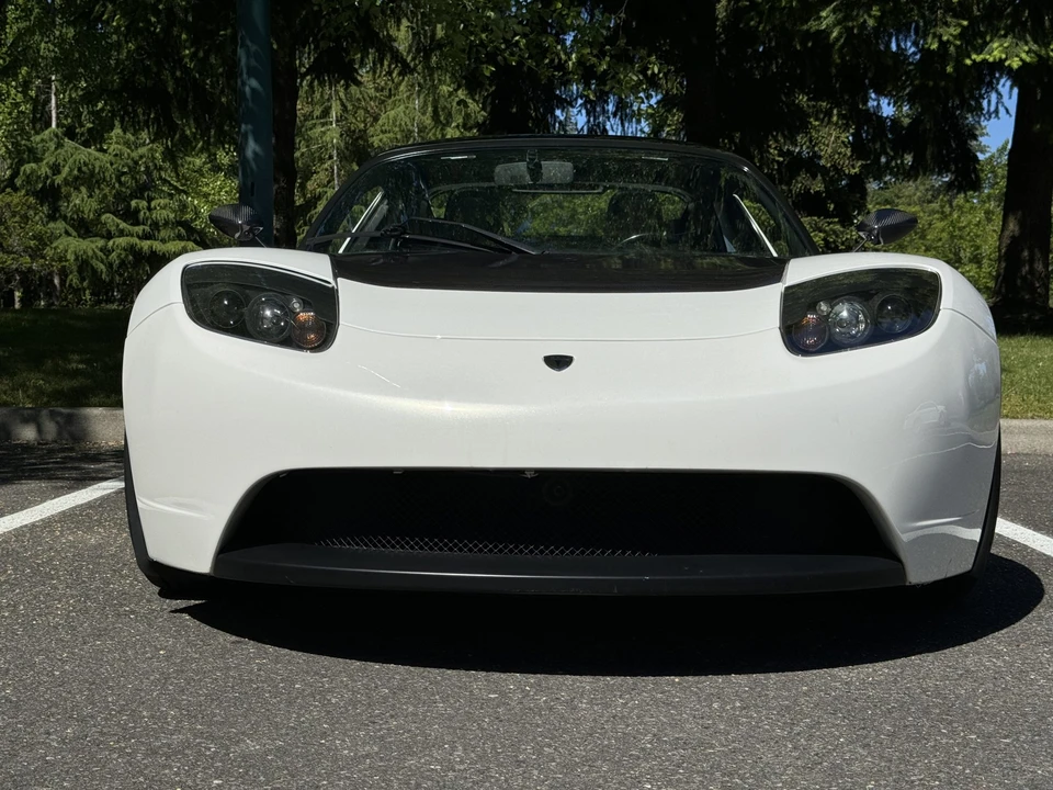 2010 Tesla Roadster - Image 30 of 31