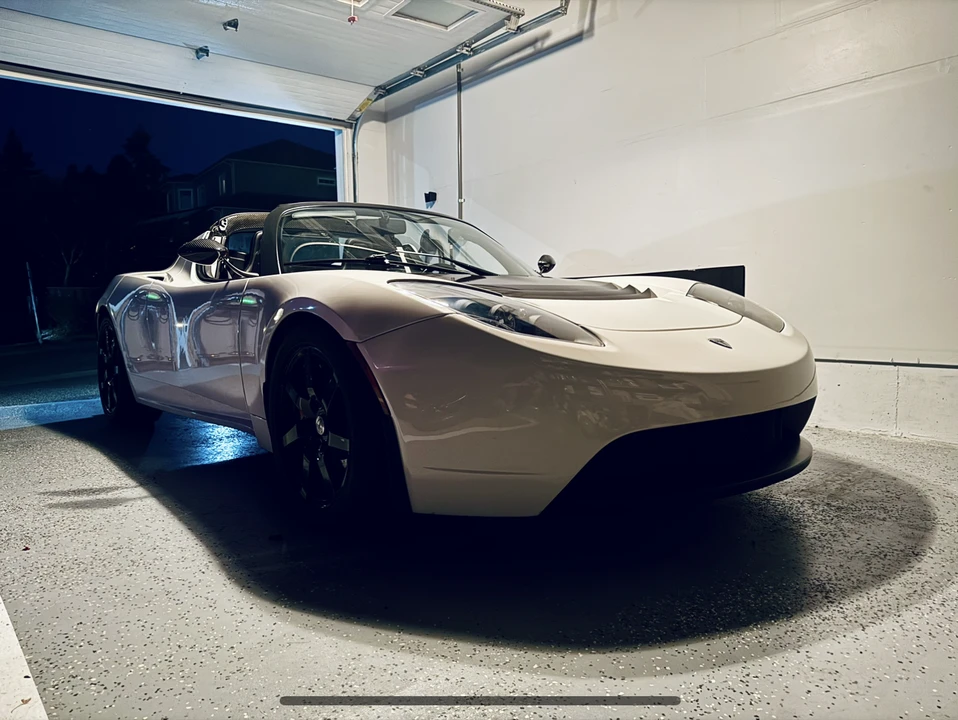 2010 Tesla Roadster - Image 31 of 31