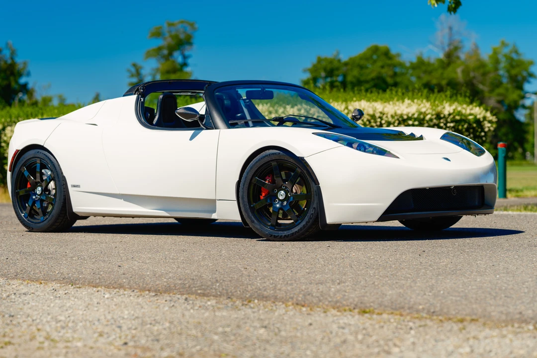 2010 Tesla Roadster - Image 15 of 31