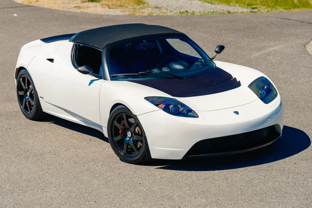 2010 Tesla Roadster - Image 10 of 31