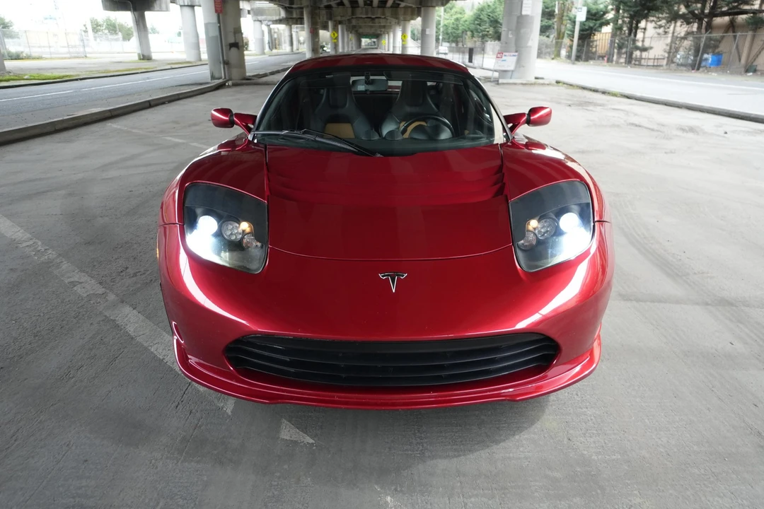2010 Tesla Roadster - Image 12 of 31