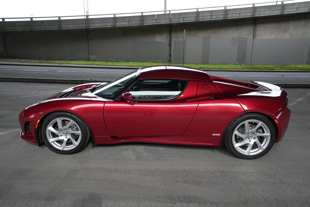 2010 Tesla Roadster - Image 5 of 31