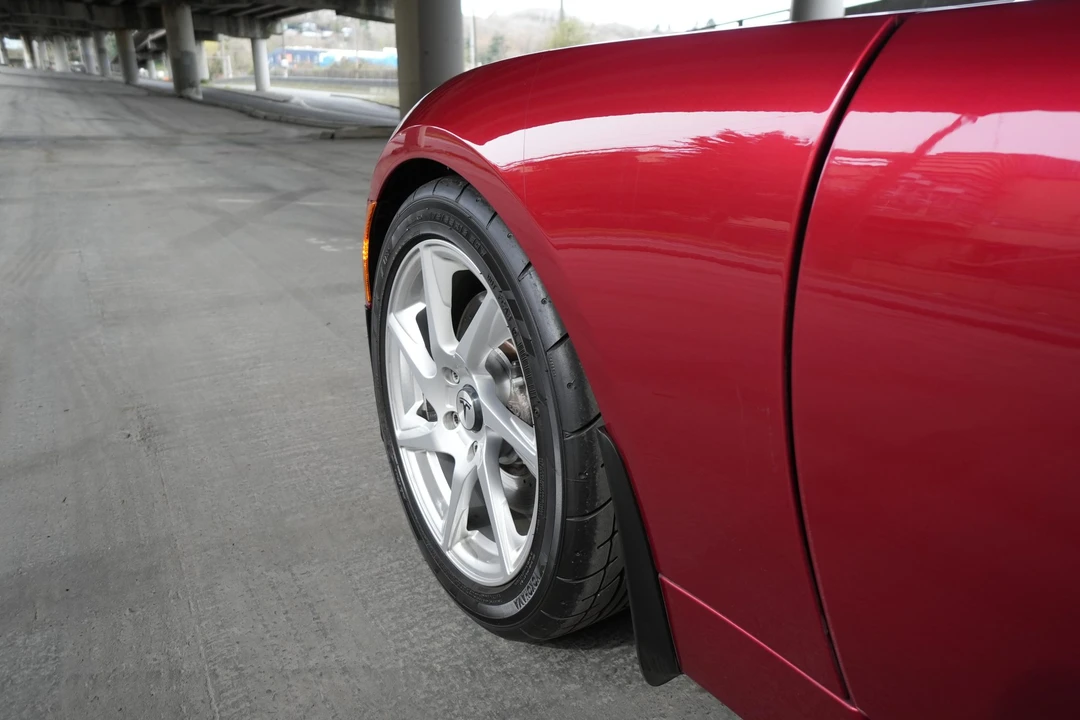 2010 Tesla Roadster - Image 18 of 31