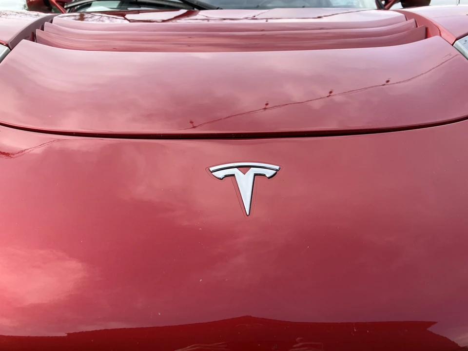 2010 Tesla Roadster - Image 31 of 31
