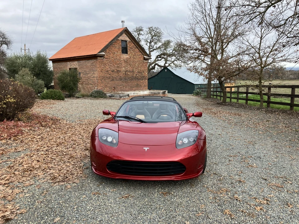 2010 Tesla Roadster - Image 20 of 31
