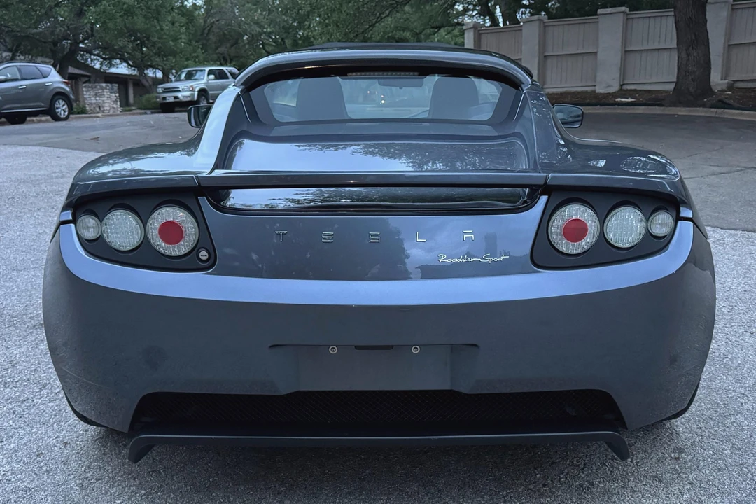 2010 Tesla Roadster - Image 5 of 31