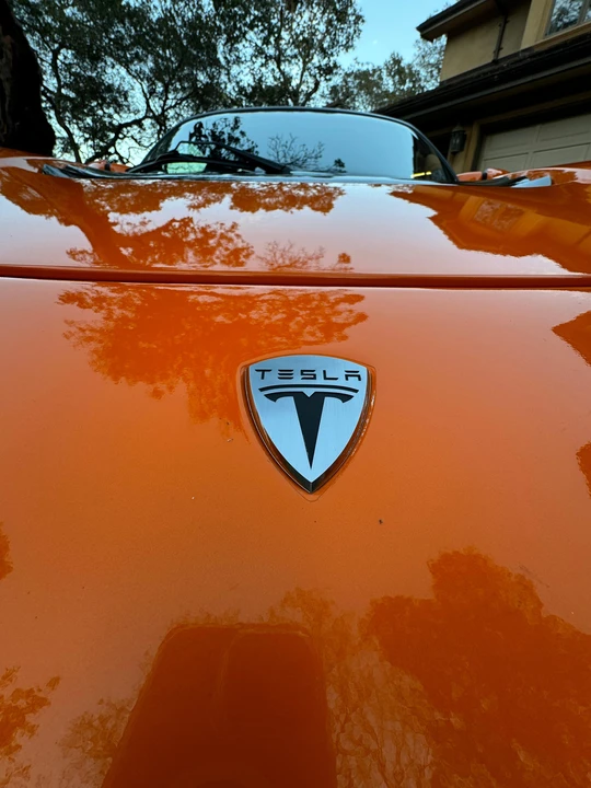 2010 Tesla Roadster - Image 23 of 31