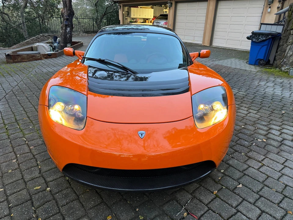 2010 Tesla Roadster - Image 7 of 31