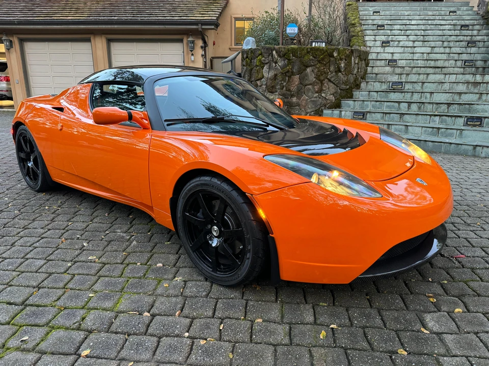 2010 Tesla Roadster - Image 19 of 31