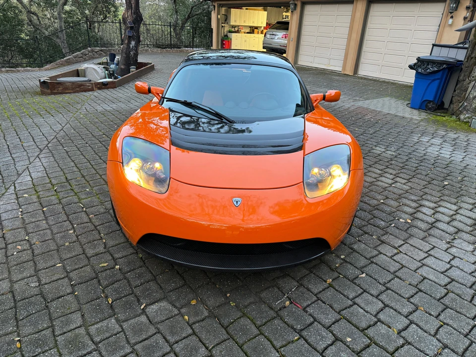 2010 Tesla Roadster - Image 6 of 31