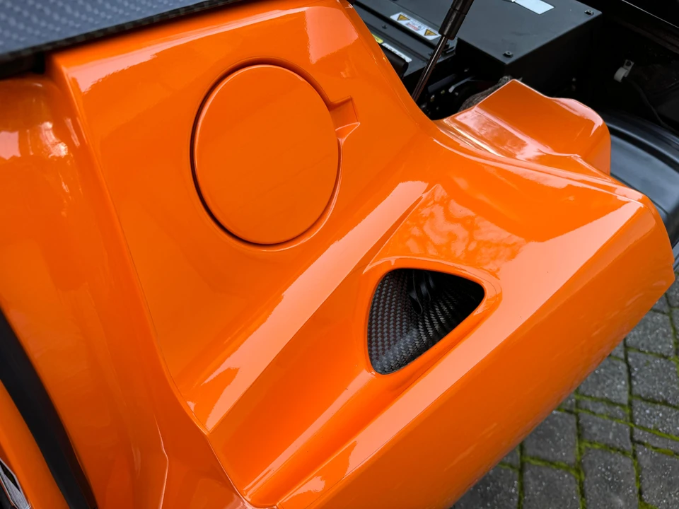 2010 Tesla Roadster - Image 30 of 31