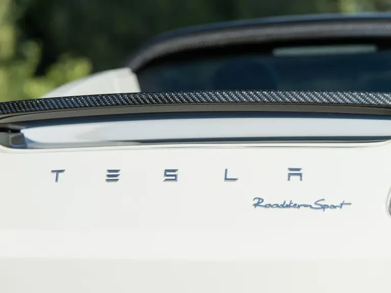 2010 Tesla Roadster - Image 8 of 31