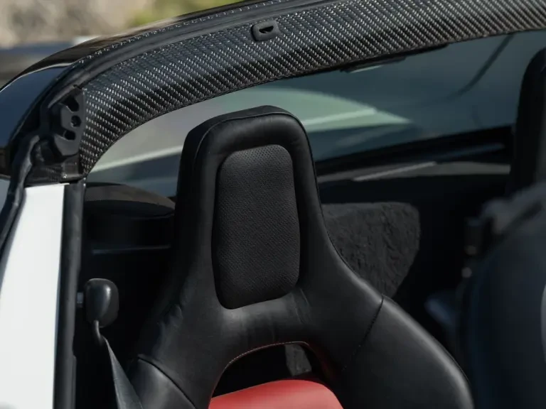 2010 Tesla Roadster - Image 29 of 31