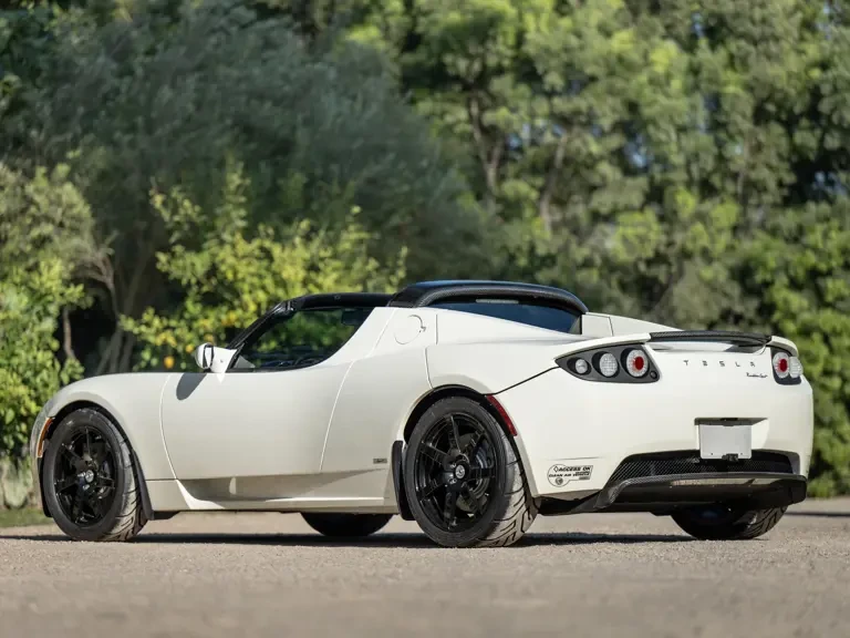 2010 Tesla Roadster - Image 3 of 31